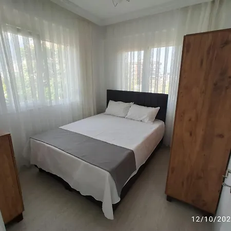 Aparthotel Sahiner *